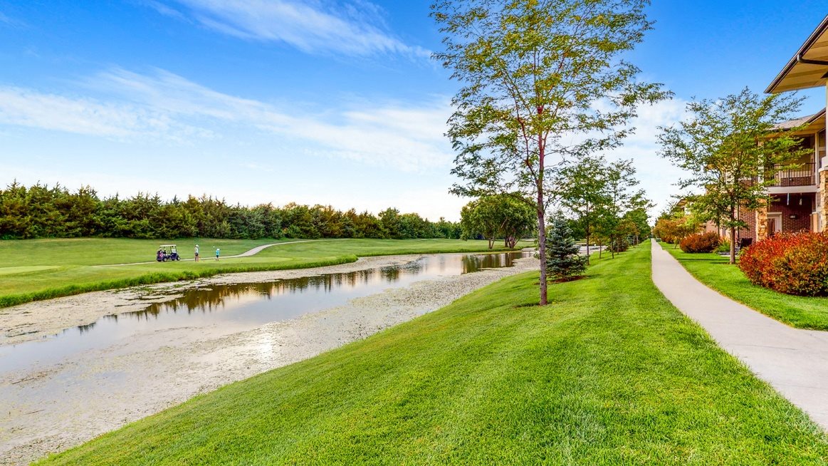 Golf course and water feature views are available to some of our beautiful floor plans at The Villas at Wilderness Ridge luxury apartments in southwest Lincoln NE 68512