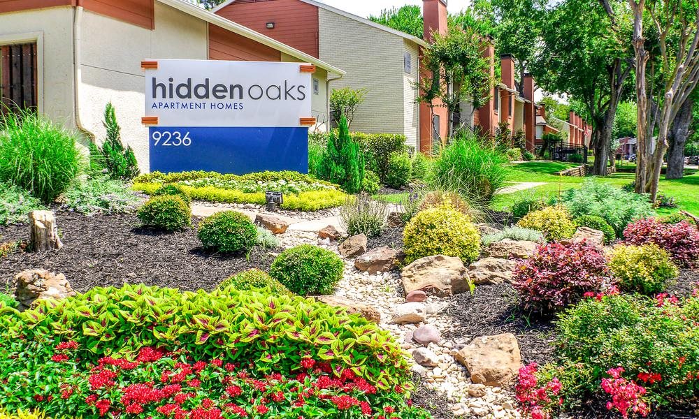 Photos and Video of Hidden Oaks in Dallas, TX