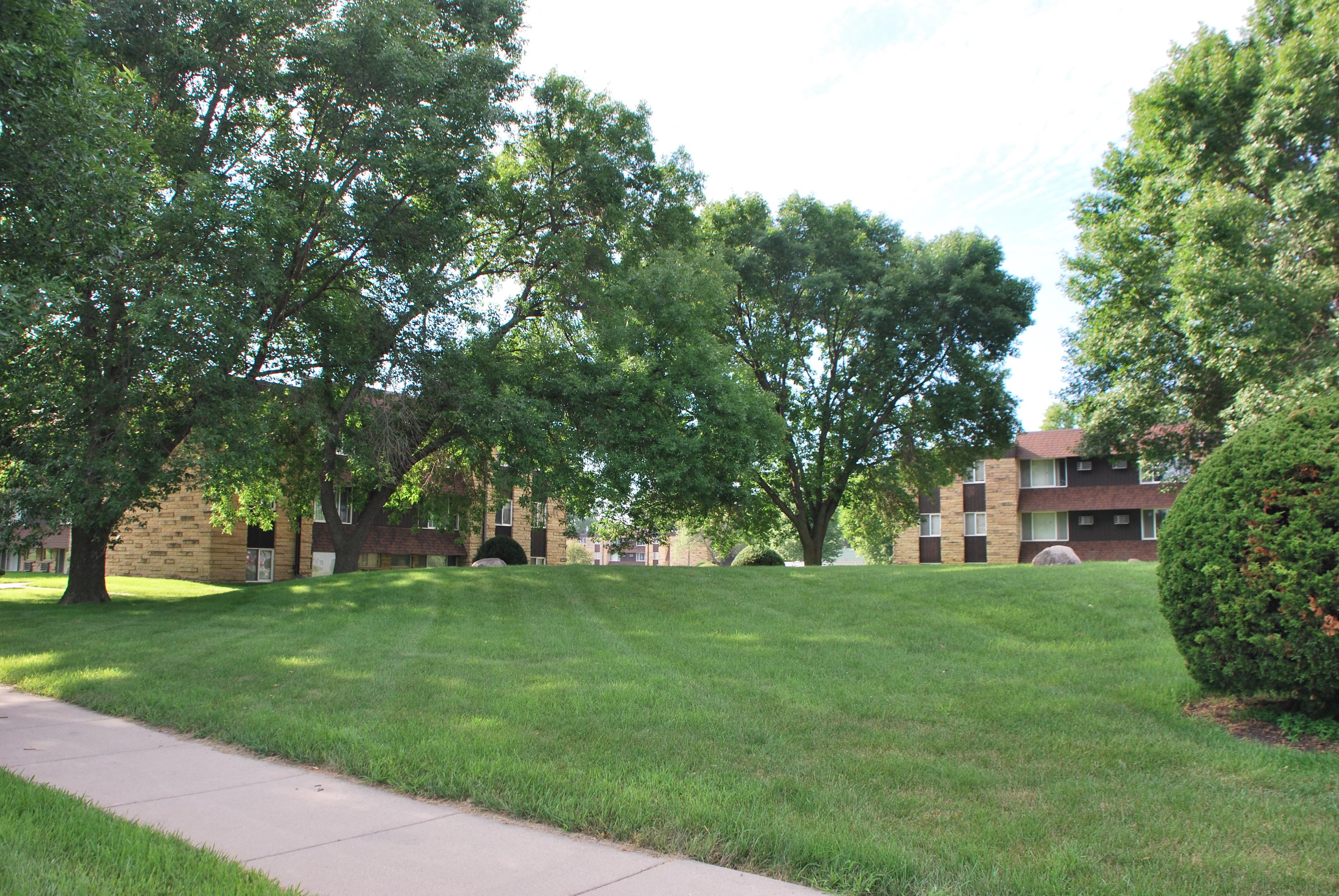Photos and Video of Homestead Apartments in Mankato, MN