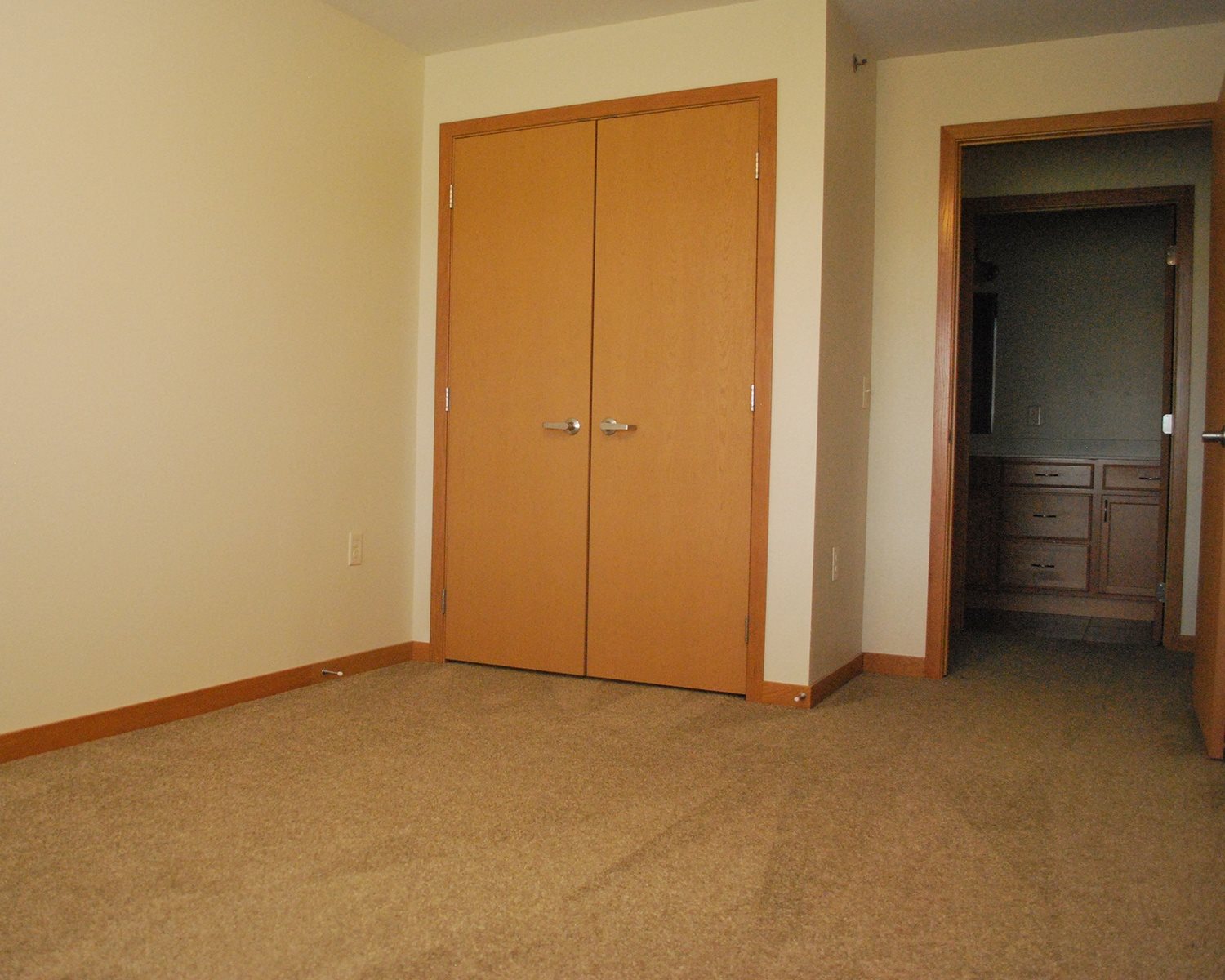 Photos and Video of Sibley Park Apartments in Mankato, MN