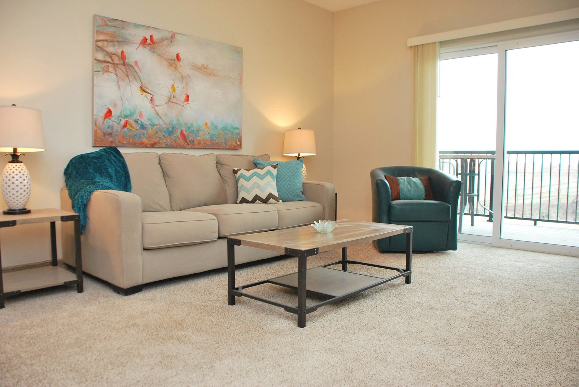 Photos and Video of Cardinal Creek Apartments in Mankato, MN