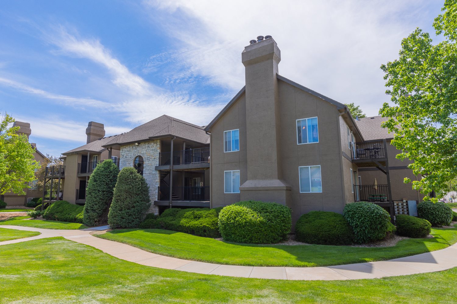 Deerfield Apartments in Olathe, KS