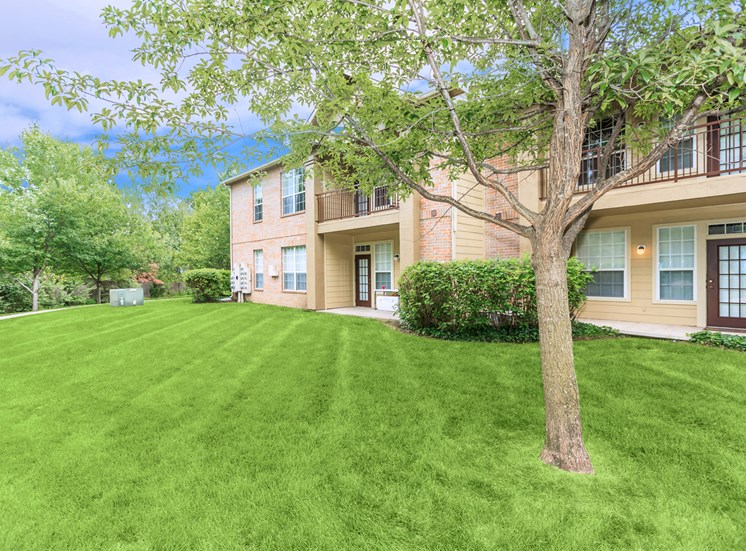 Lush Landscaping at Crowne Chase Apartment Homes, Overland Park, 66210