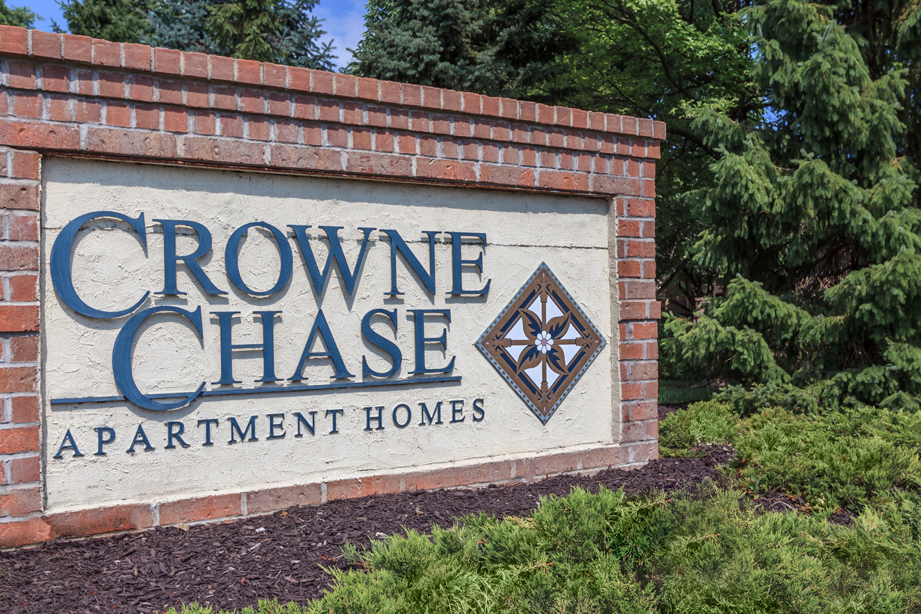 Property Signage at Crowne Chase Apartment Homes, Kansas