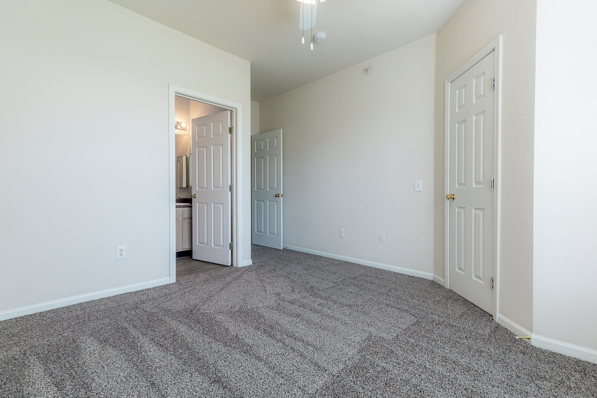 Wall-To-Wall Carpeting at Crowne Chase Apartment Homes, Kansas, 66210