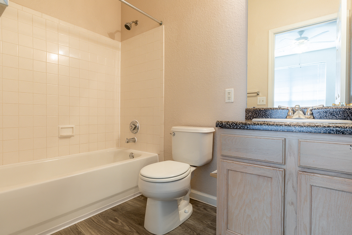 Soaking Tubs With Ceramic Tile at Crowne Chase Apartment Homes, Overland Park, KS, 66210