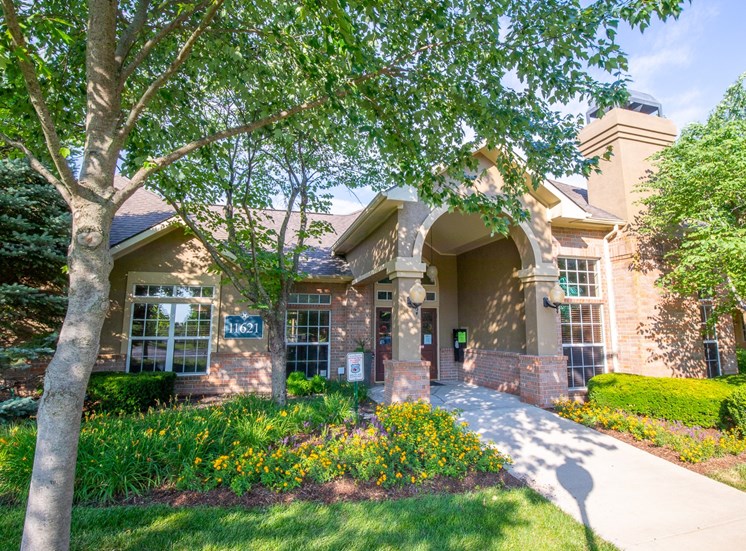 Entrance View at Crowne Chase Apartment Homes, Overland Park, KS