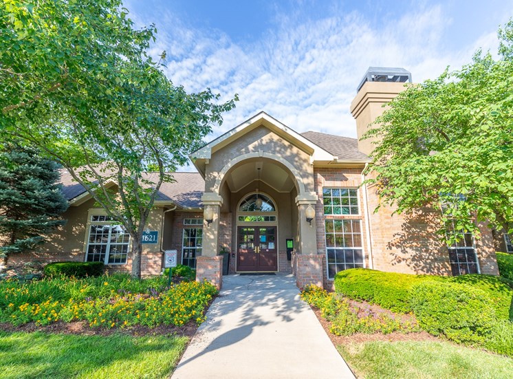 Grand Entrance at Crowne Chase Apartment Homes, Overland Park, 66210