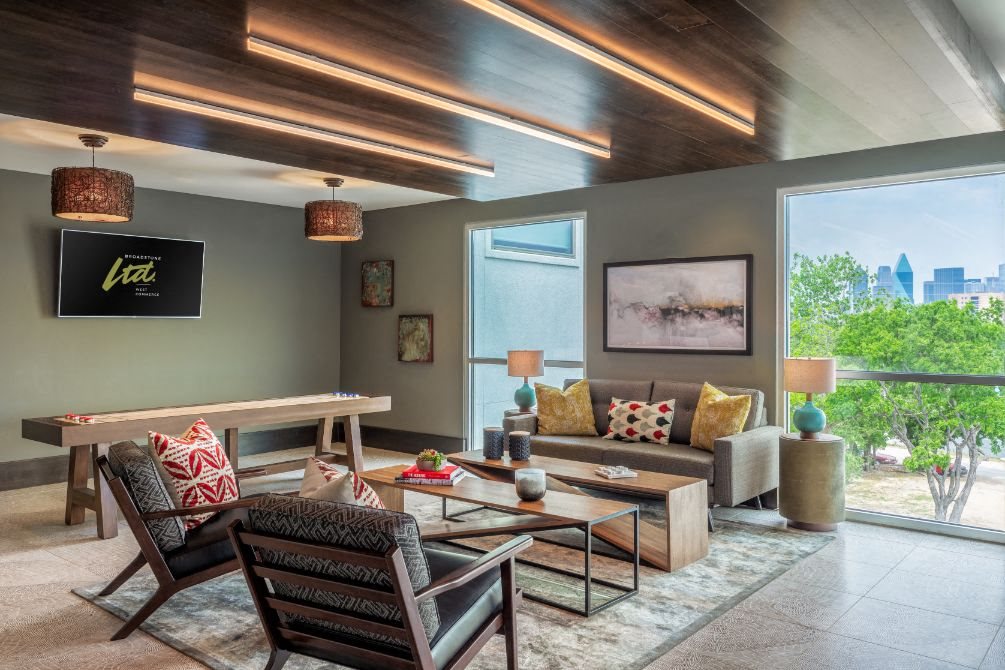 LTD West Commerce Photos Apartments in West Dallas