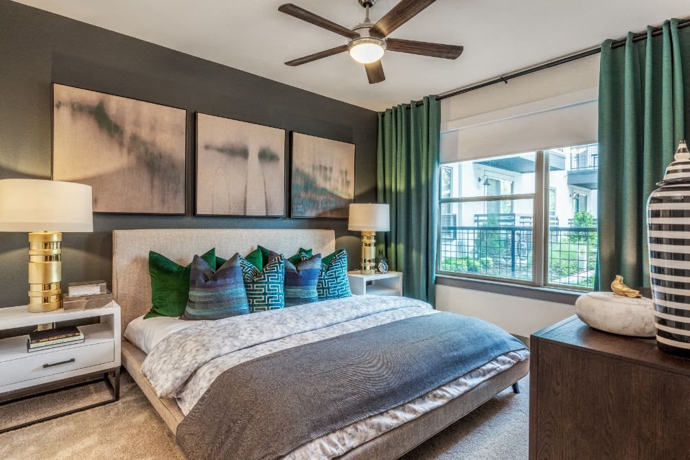 LTD West Commerce Photos Apartments in West Dallas