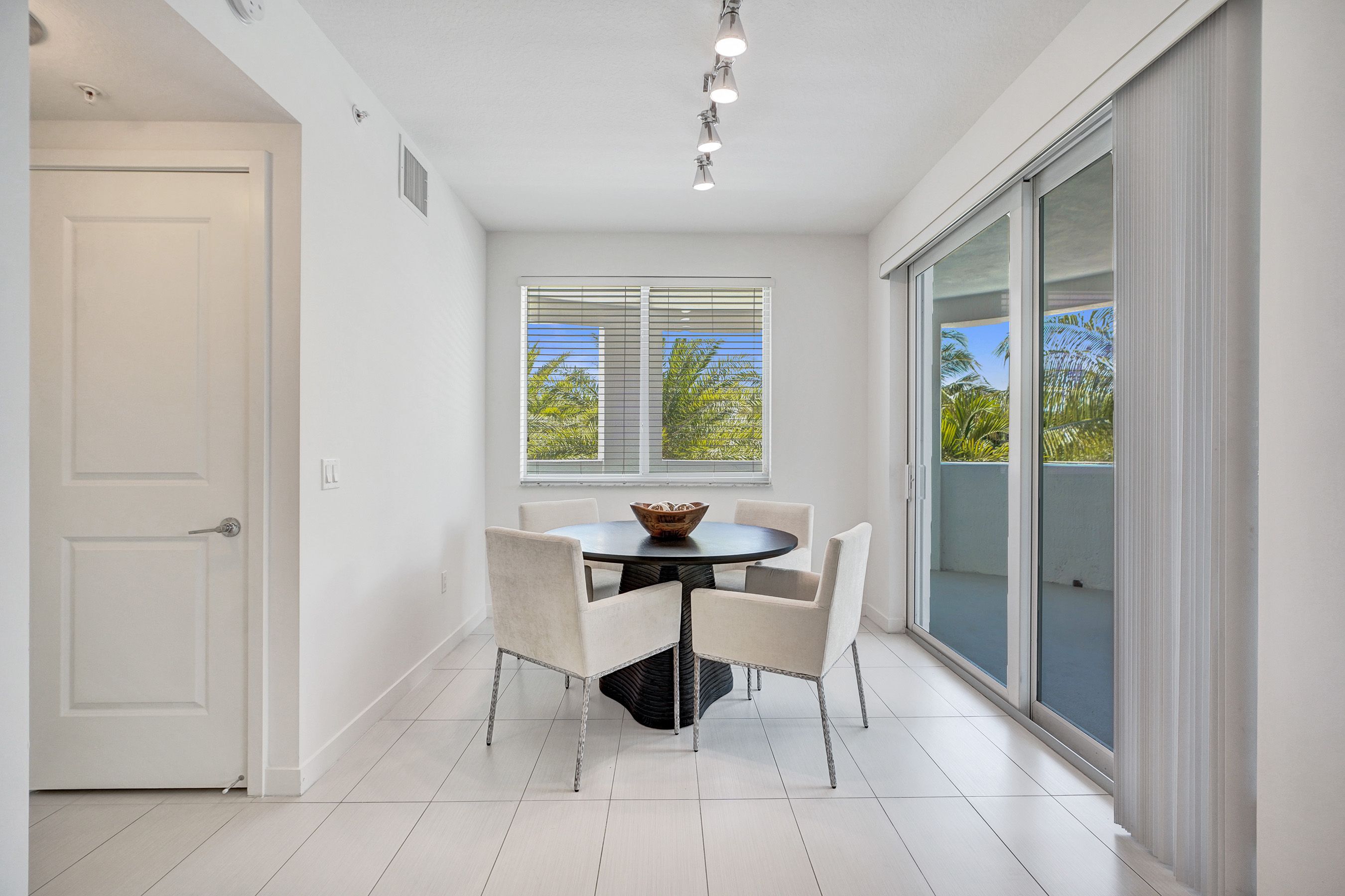 Furnished apartment detail in B3 Mystic