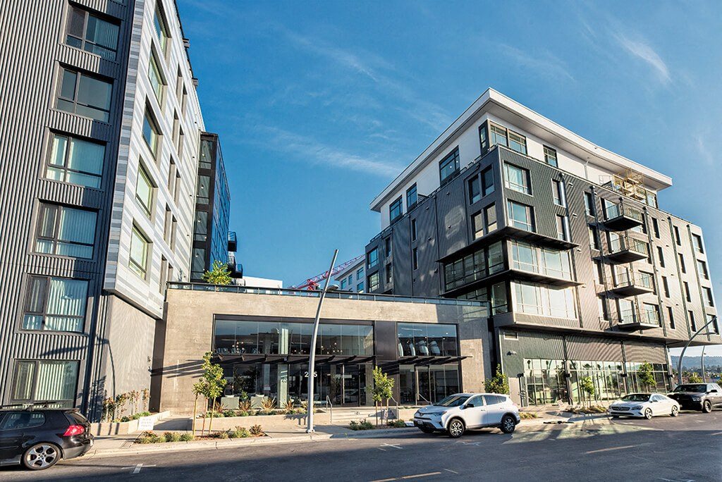 exterior building view l Orion Apartments in Oakland