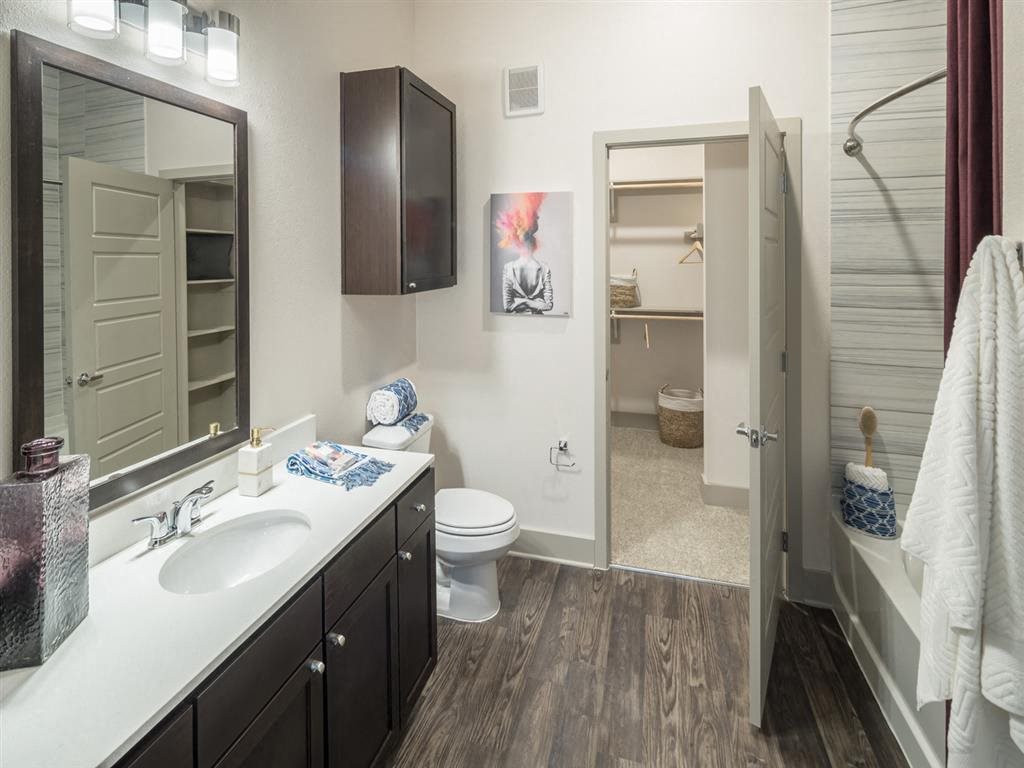 Photos of Our Farmers Branch, TX Apartments | Gallery