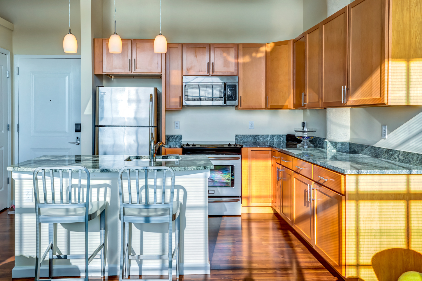 The Lofts At Yale And Towne Apartments In Stamford Ct [ 724 x 1158 Pixel ]