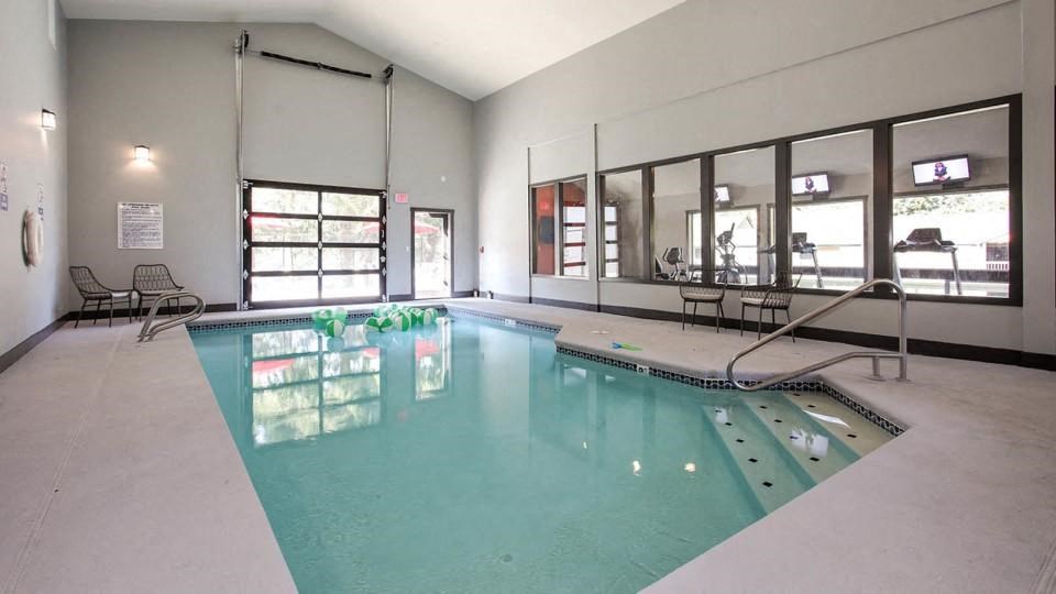 swimming pool