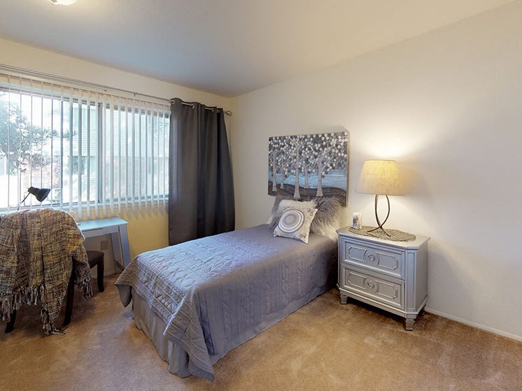 bedroom at Castle Pointe apartments