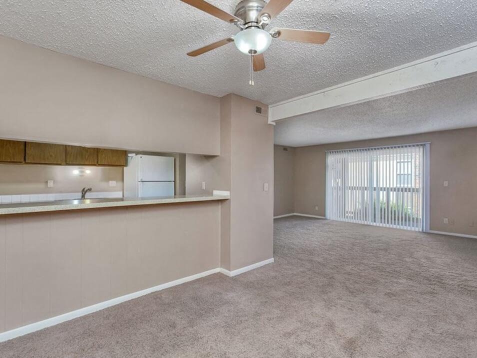 Photos Videos Eastgate Apartments Apartments In Wichita Ks