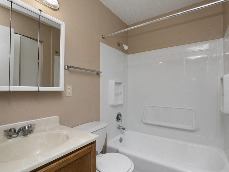 spacious bathrooms at Emerald Crossing Apartments