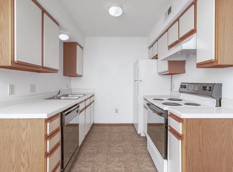 apartment kitchen in McPherson, KS