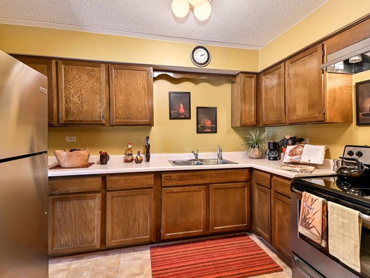 Fox Crest apartments kitchen