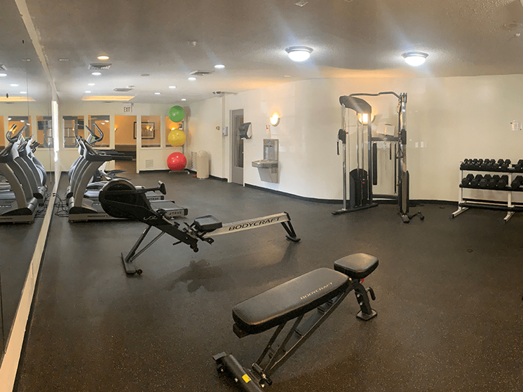 Apartment with Fitness Center