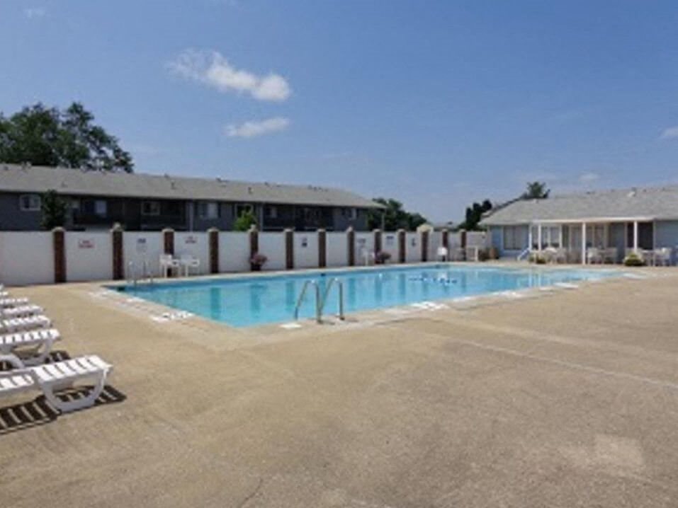 Photos and Video of Indian Springs Apartments in South Bend, IN