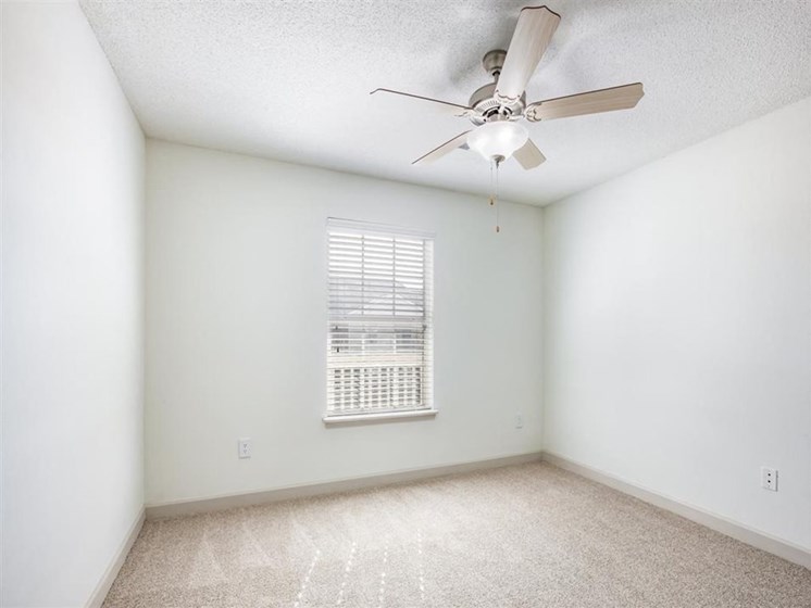 apartments with ceiling fans in Fayetteville NC