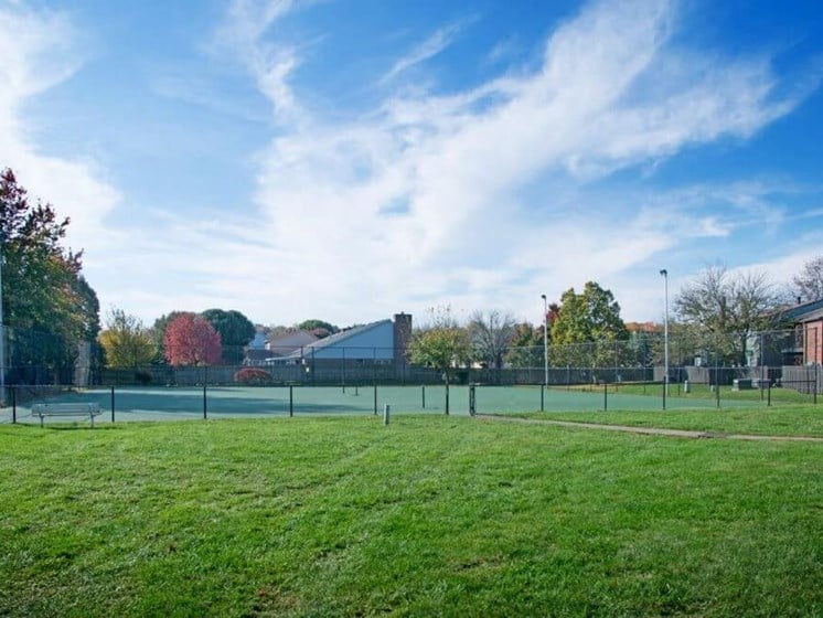Pavilion Lakes Tennis Courts