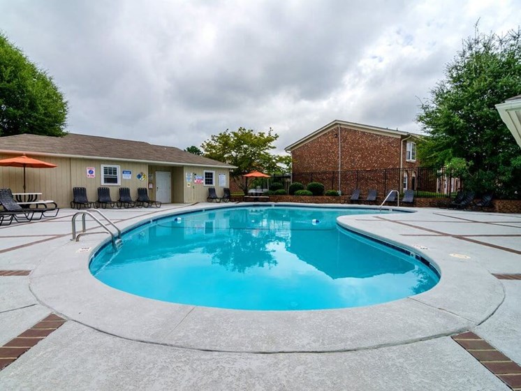 swimming pool at Forest Hill apartments