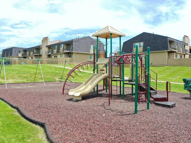 playground at the Oaks at Prairie View