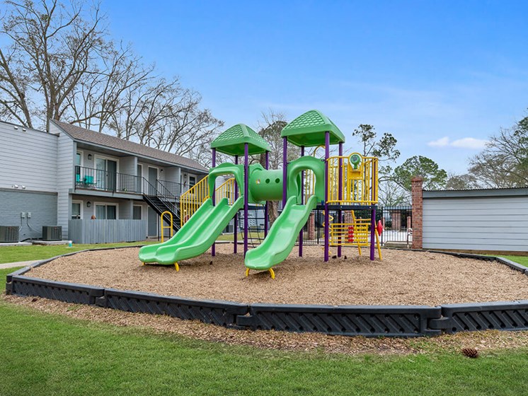 playground at Chestnut Ridge apartments