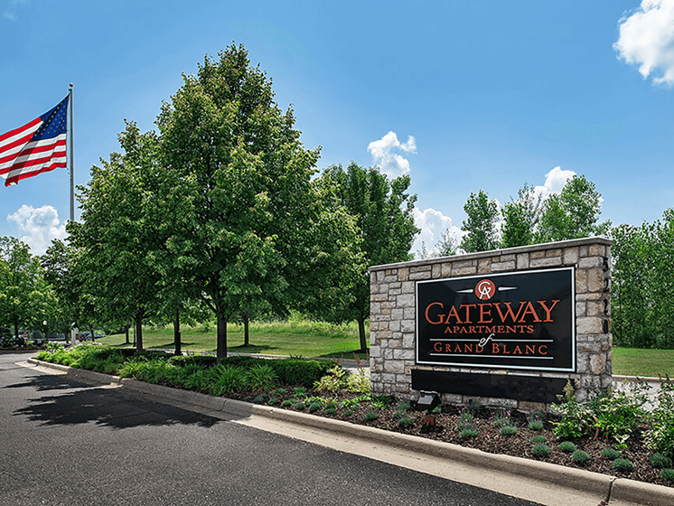 Welcome sign at Gateway of Grand Blanc Apartments