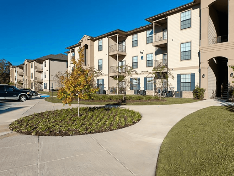 Denham Springs apartments with fireplaces