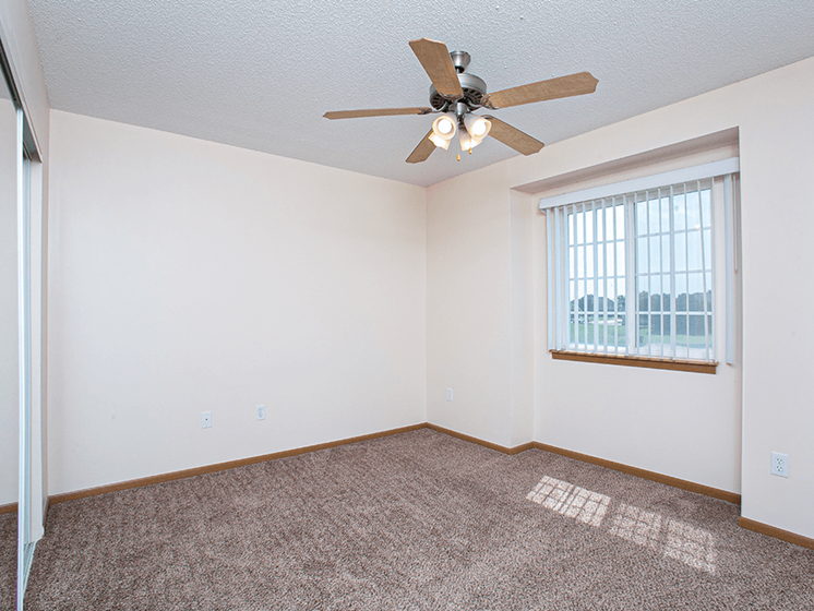 Wichita 1 bedroom apartment with ceiling fan