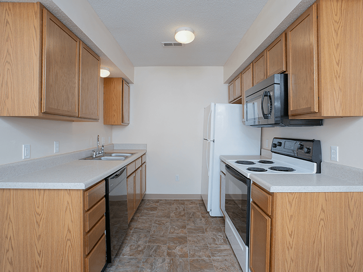 Wichita apartments with kitchen counter space
