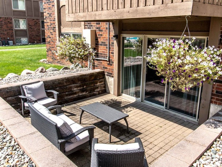 private patio/balcony at Fountain Pointe apartments