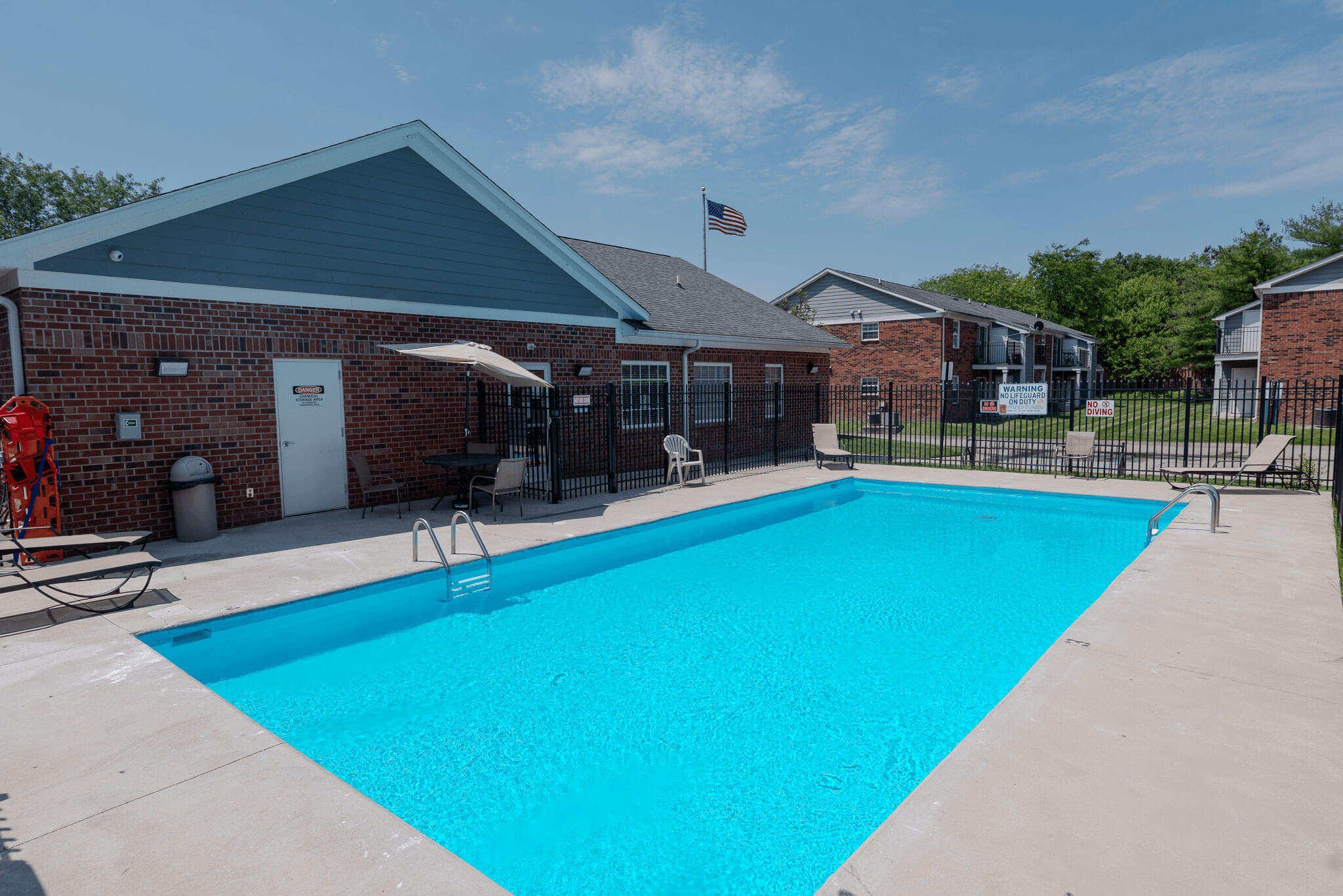 swimming pool