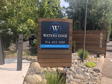 Waters Edge Apartment Monument Sign