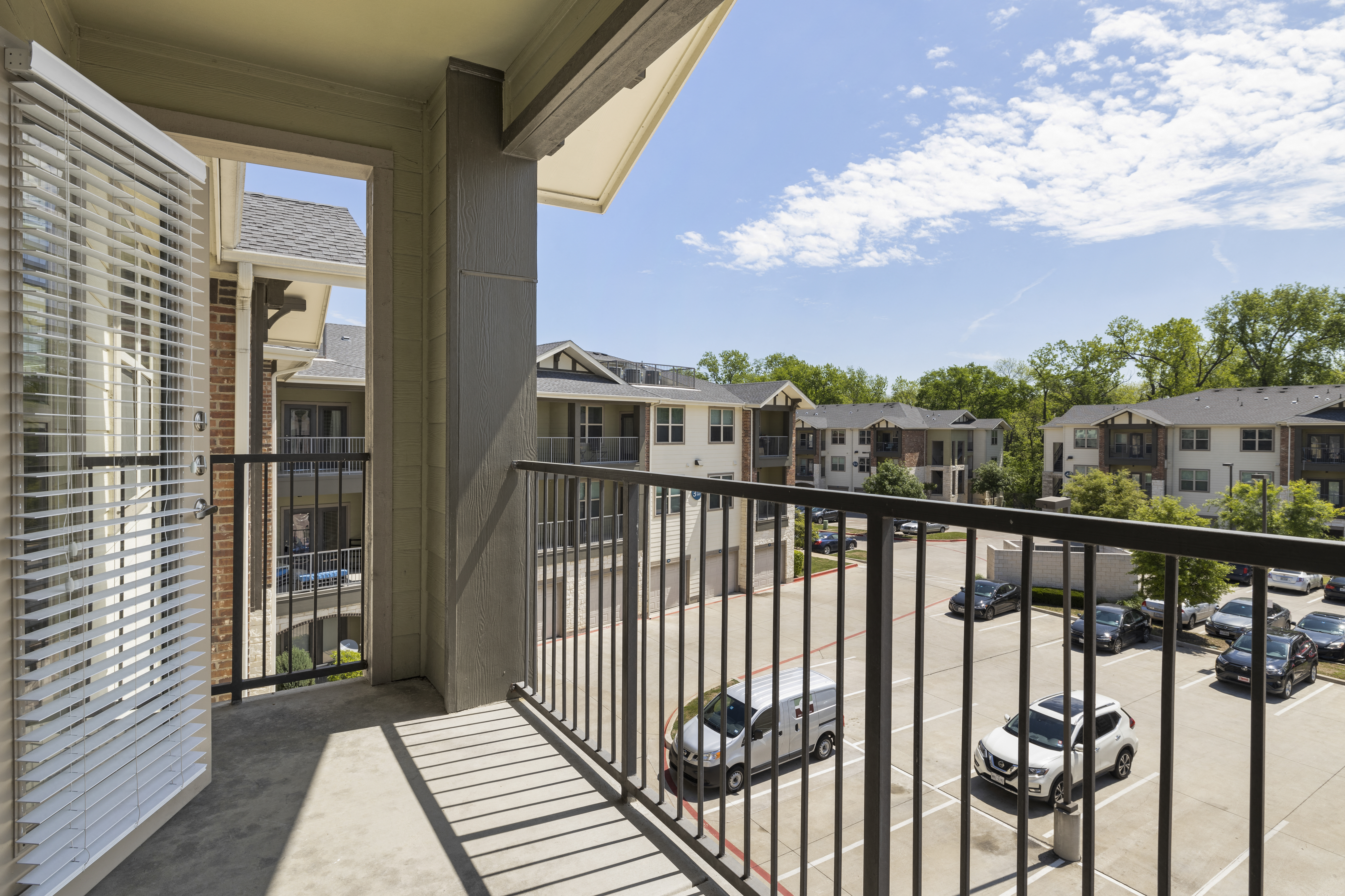 Century Lake Highlands Apartments In Dallas