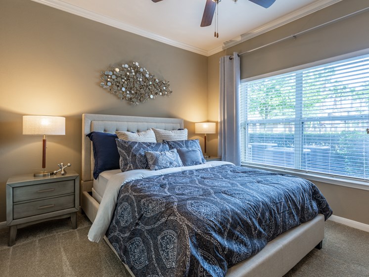 Bedroom With Plenty Of Natural Lights at Century South Shore Apartments, League City, 77573
