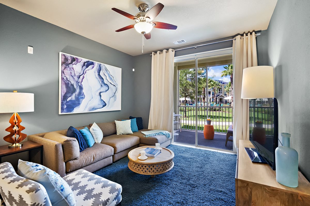 Apartments for Rent in East Tampa FL | Century Crosstown | Photos