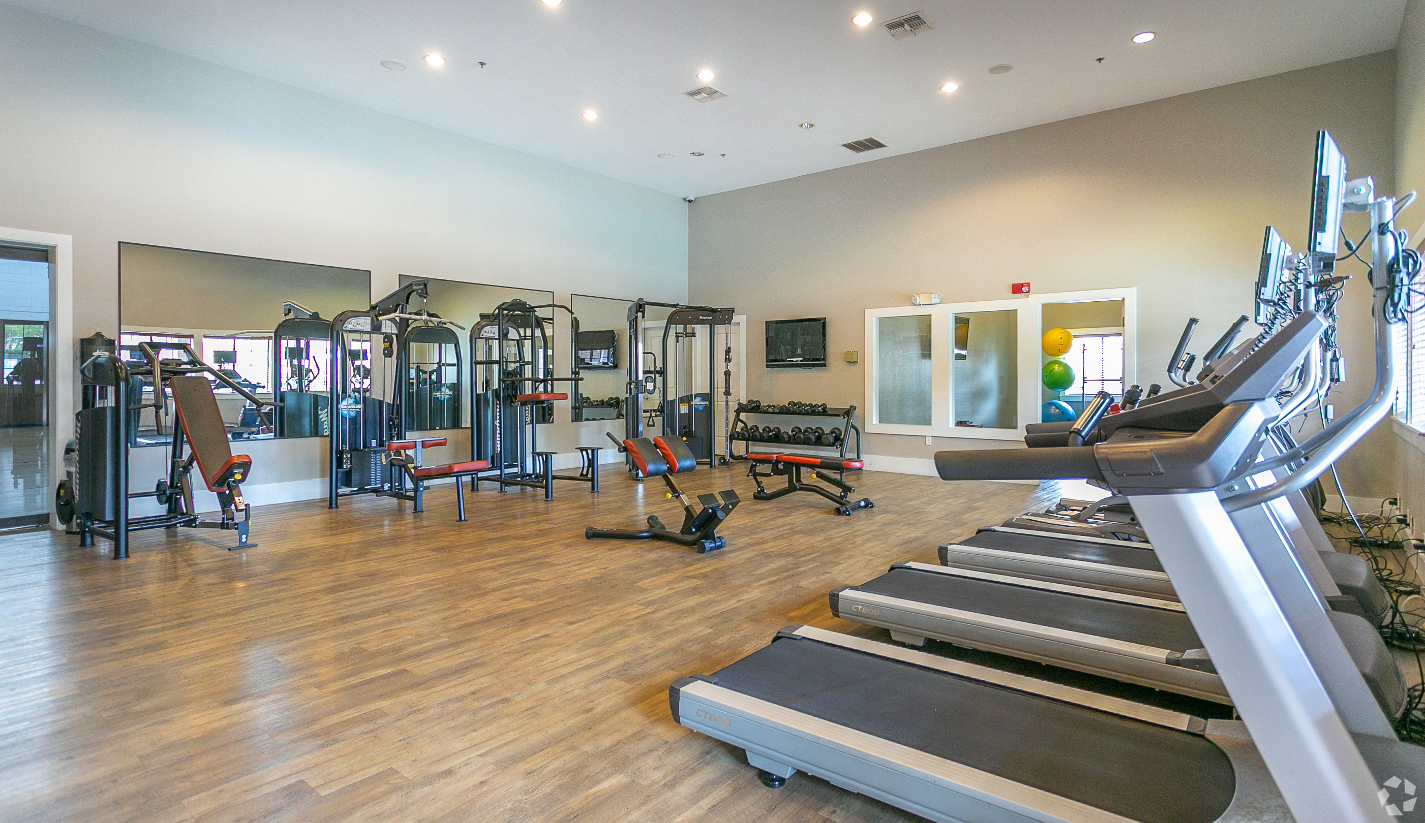 Century Deerwood Park Gate Parkway West Jacksonville Fl - t53g8vg