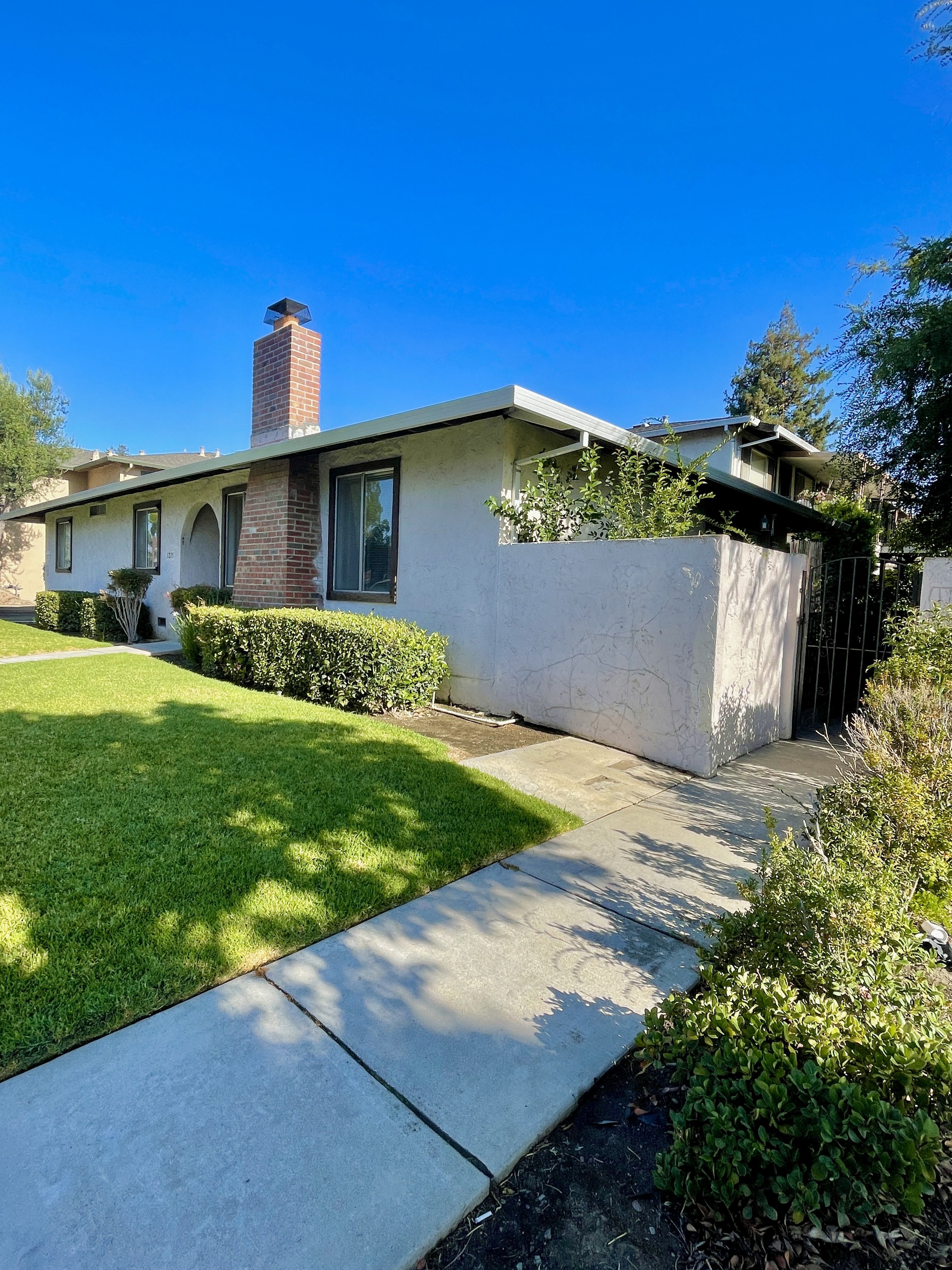 3275 Brookdale Villa Apartments Apartments in Santa Clara, CA