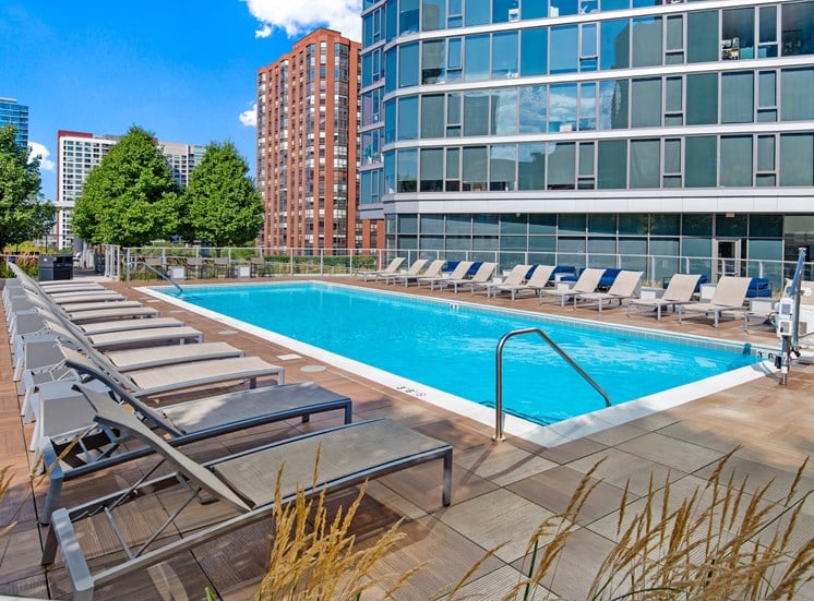 Pool Deck at 1001 South State, Illinois