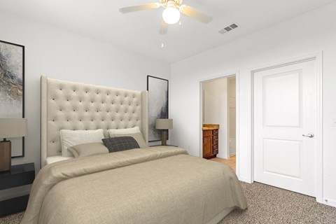 Main Bedroom w/Bath