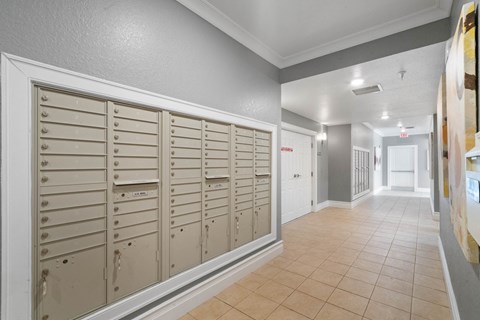 Amazon Hub