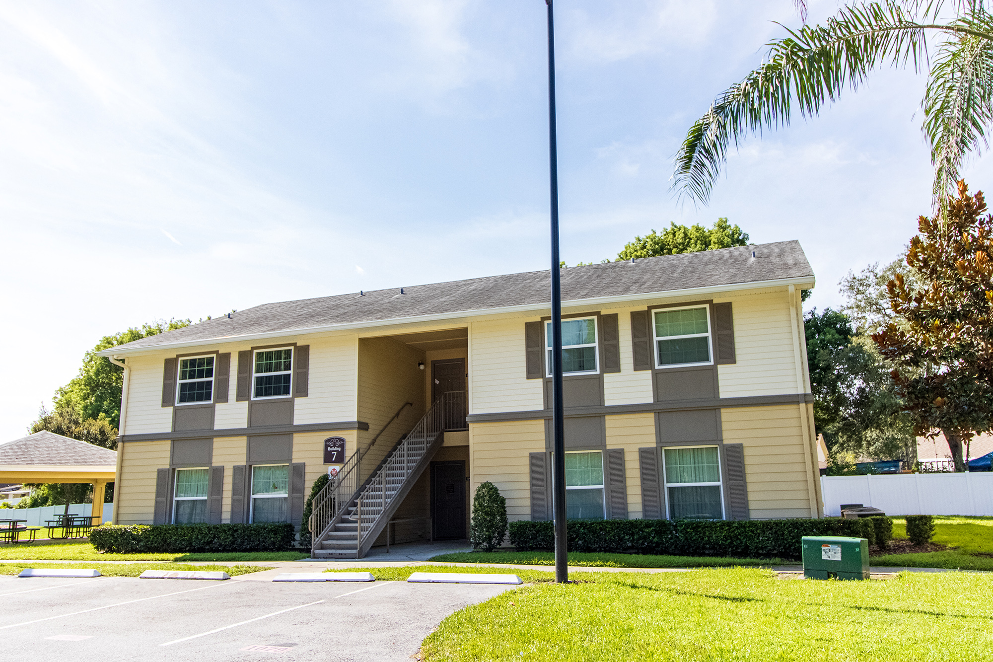 Apartments in Orlando, FL Dean Woods Place Concord Rents Concord