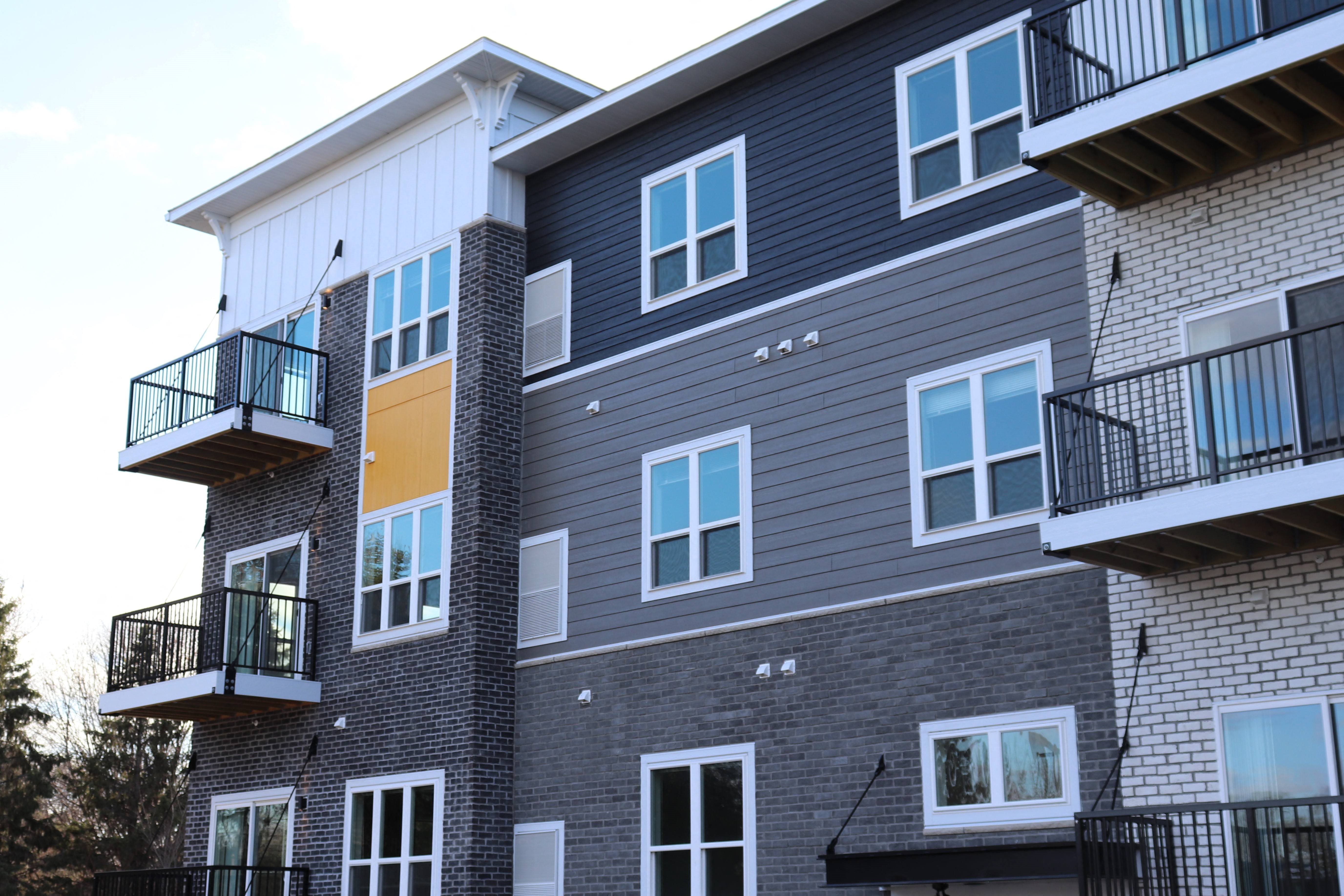 Gray Stone Flats Apartments in Mounds View, MN