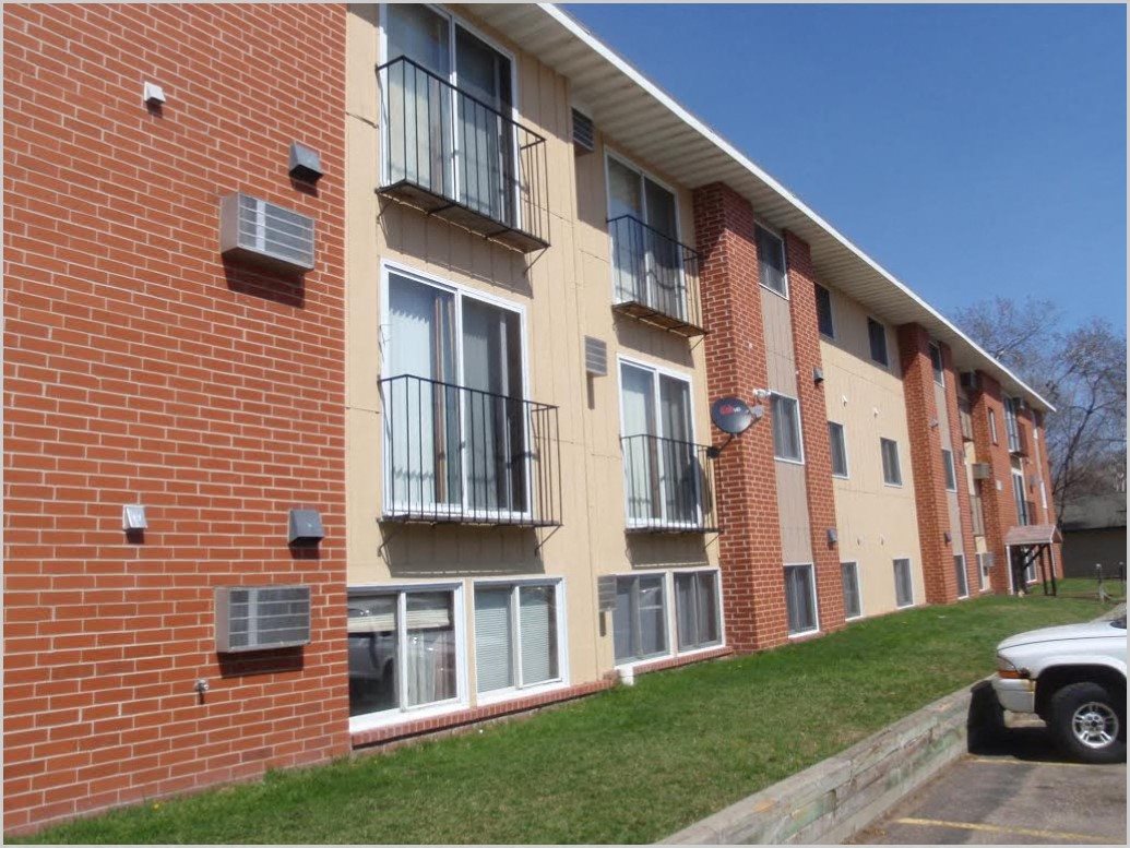 Floor Plans of Clear Brook Apartments in St Cloud, MN