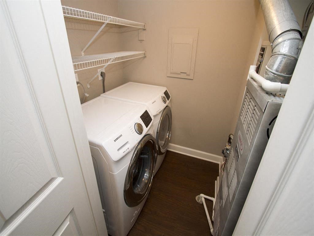 Washer and dryer room-Quality Hill Square, Kansas City, MO